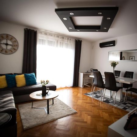 Apartman Elly Slavonski Brod Dış mekan fotoğraf