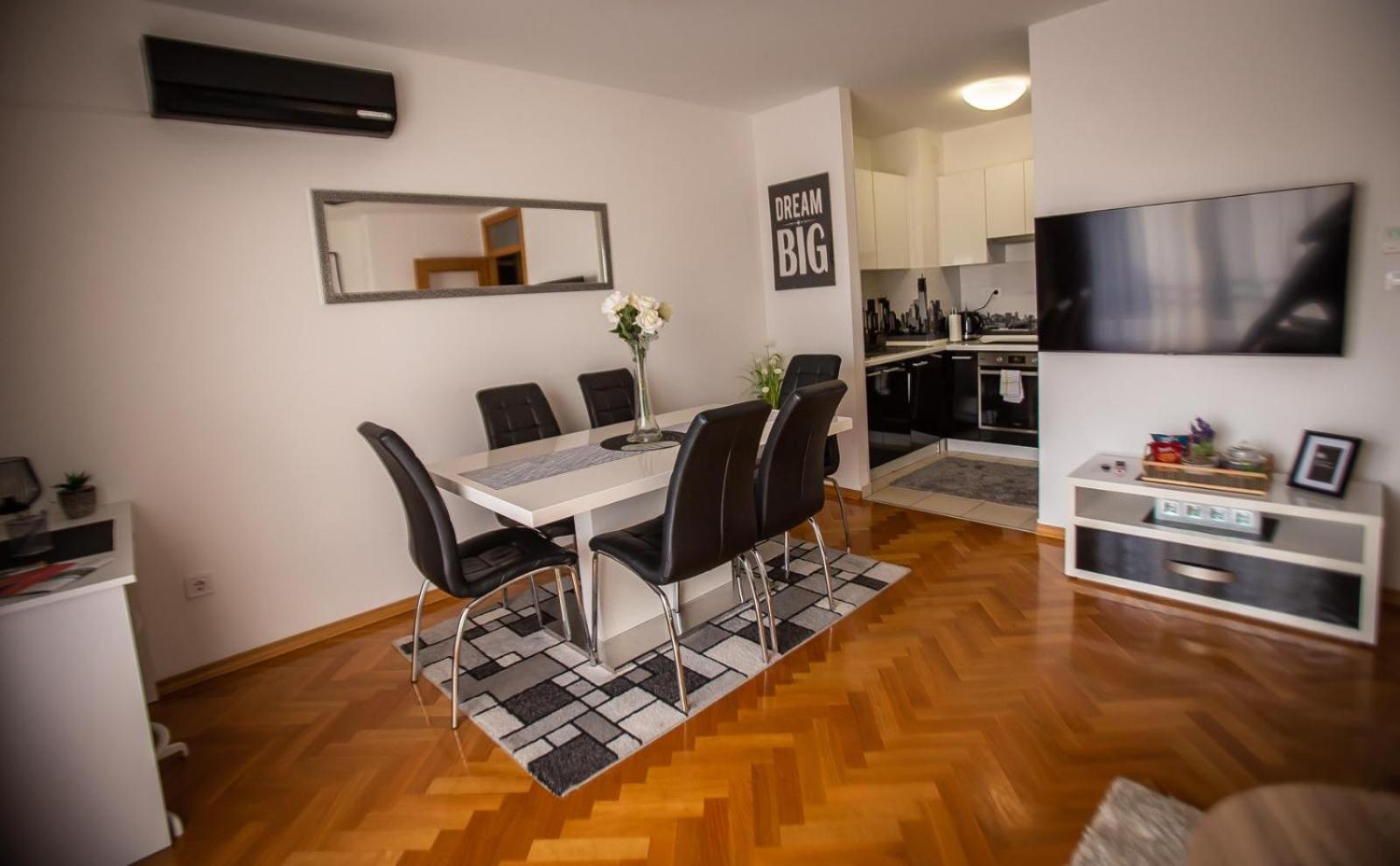 Apartman Elly Slavonski Brod Dış mekan fotoğraf